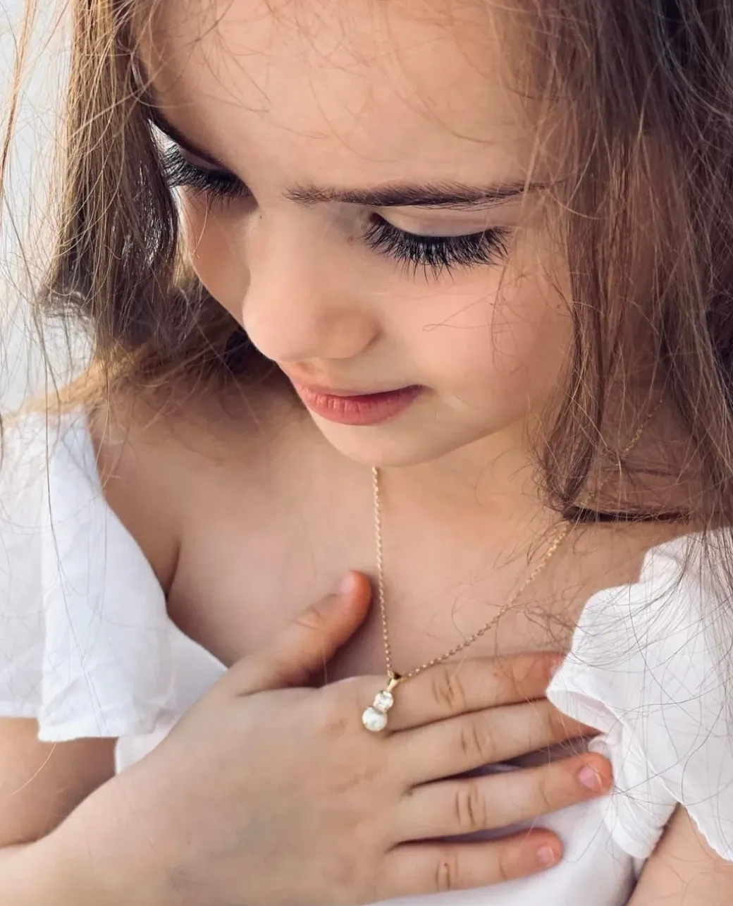 Girls Love Pearl Necklace/Pearl + Crystal (Children Size)