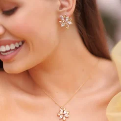 Melia Earcuff