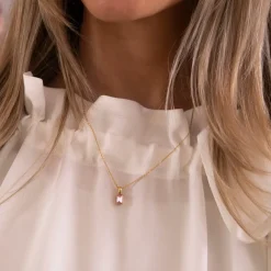 Naya Necklace