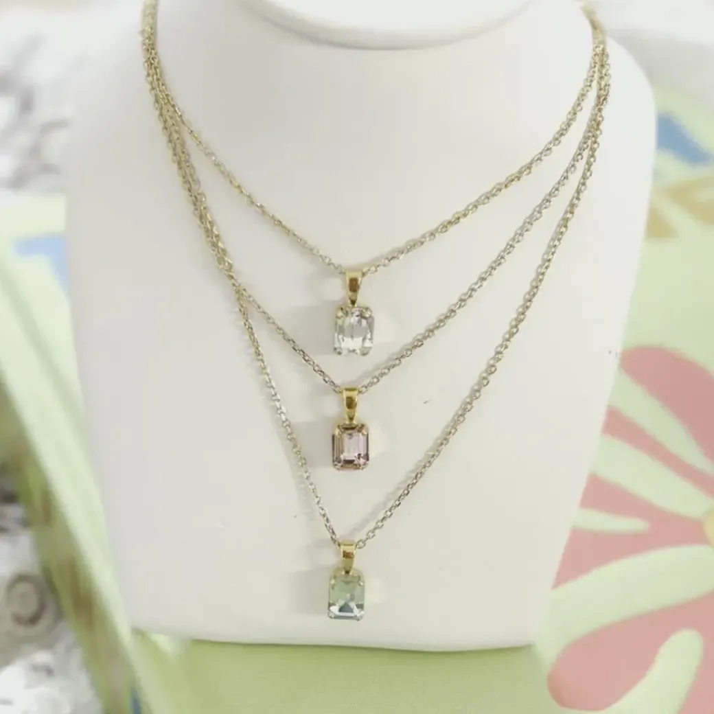 Naya Necklace