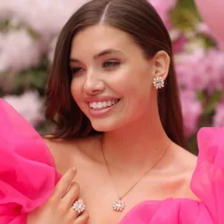 Peony Necklace